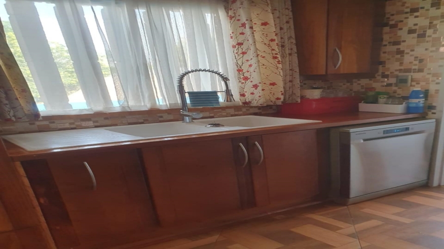 4 Bedroom Property for Sale in Deneysville Free State